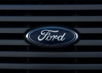 Henry ford criou carro peças