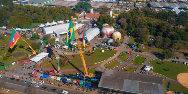Maior feira agropecuária céu aberto