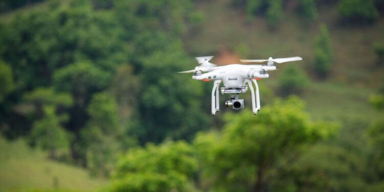 Melhor drone agro carrega quilos