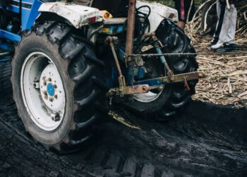 Motor trator criado brasil roda