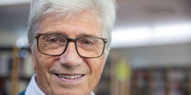 Bill gates tornou maior dono