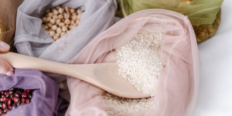 Saca arroz salta mês alta