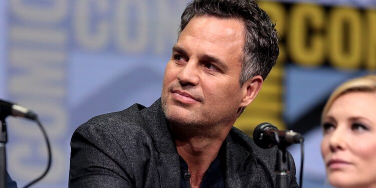 Mark Ruffalo, o Hulk dos cinemas, comprou mais de 20 hectares de terras nos Estados Unidos e transformou uma antiga fazenda em refúgio sustentável; ator instalou painéis solares, adotou cultivos orgânicos e levou sua luta pela preservação ambiental para dentro da própria propriedade
