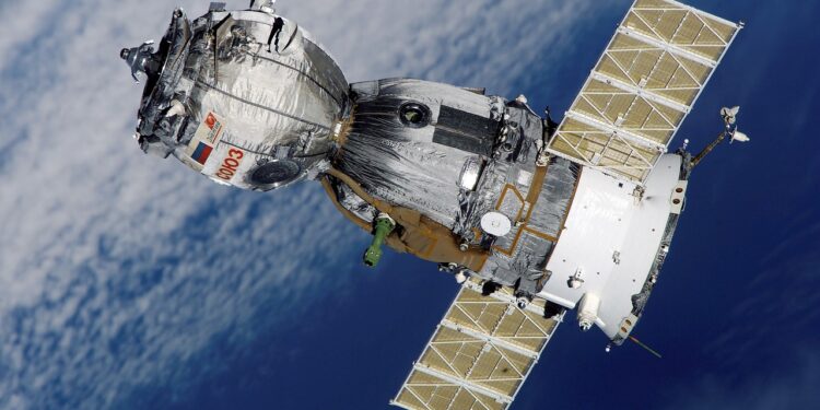Brinco conectado satélite espaço avisa