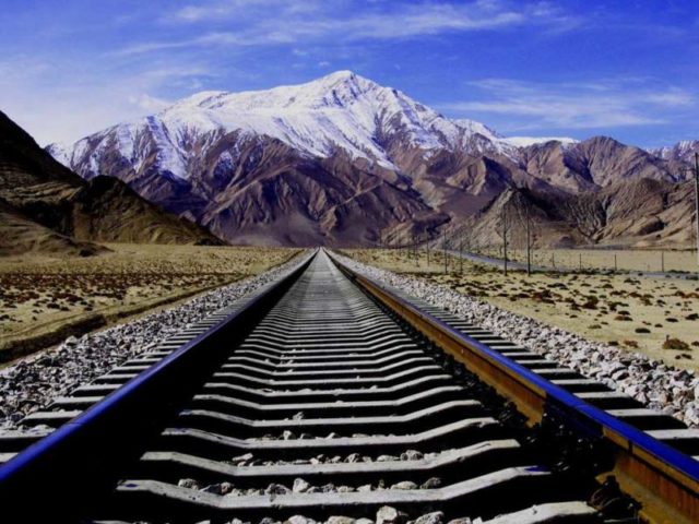 Ferrovia_Qinghai-Tibet_a_ferrovia_mais_alta_do_mundo