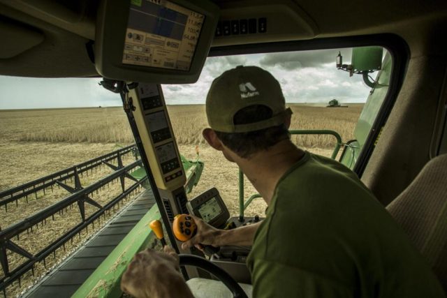 Cinco carreiras do agronegócio que pagam R$ 7 mil para recém-formados Cinco carreiras do agronegócio que pagam R$ 7 mil para recém-formados