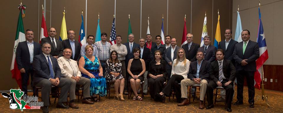 Representantes de todas as delegações presentes