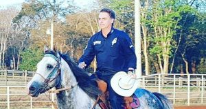 bolsonaro-cavalo-em-barretos