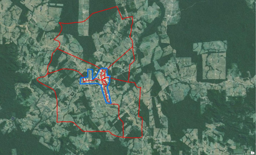 As linhas vermelhas determinam os limites do setor classificado como urbano pelo IBGE no Censo Demográfico de 2010. Em azul, está a área urbana delineada pelo estudo da Embrapa.