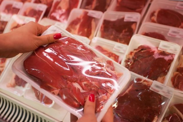 carne prateleira carne