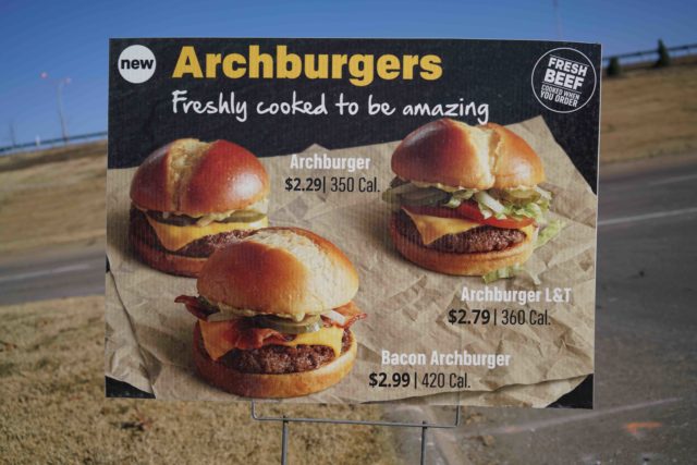 01a-McDonalds-Arch-Burger-Sign