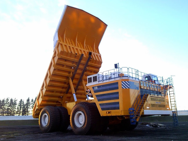 BelAZ-75710-maior-caminhao-do-mundo