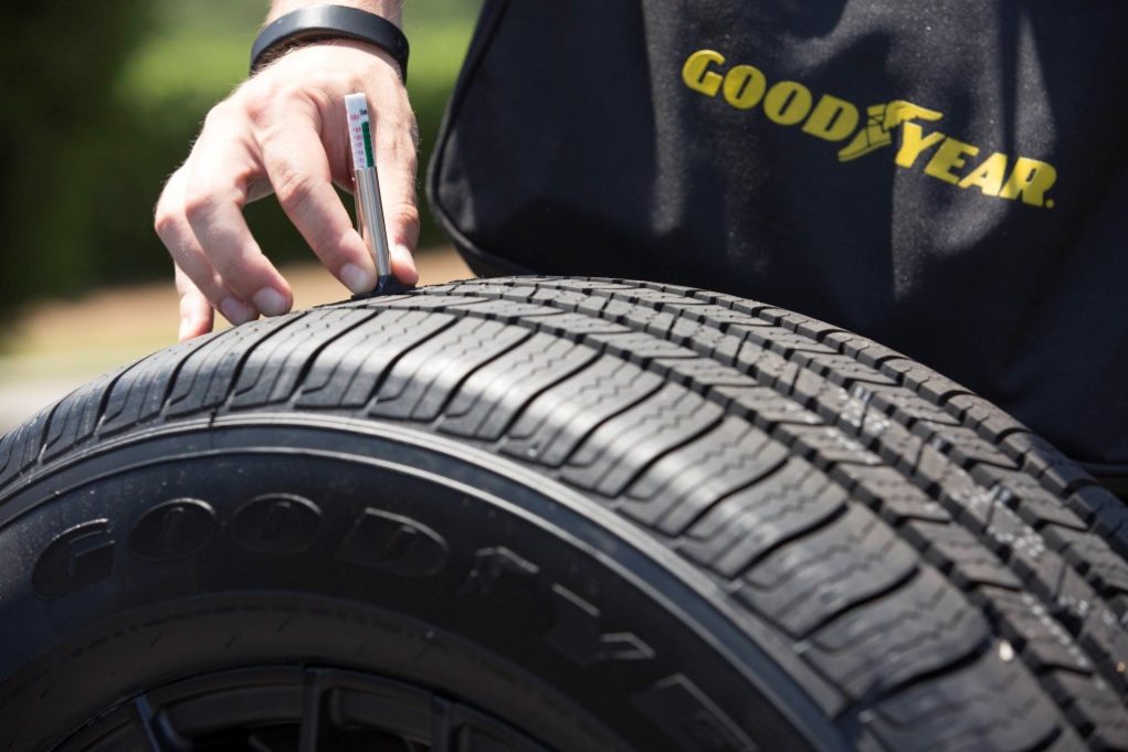 😎EXCLUSIVO: Novo PNEU da Goodyear feito com Óleo de Soja (Veja TESTE e  benefícios do Workhorse AT) 