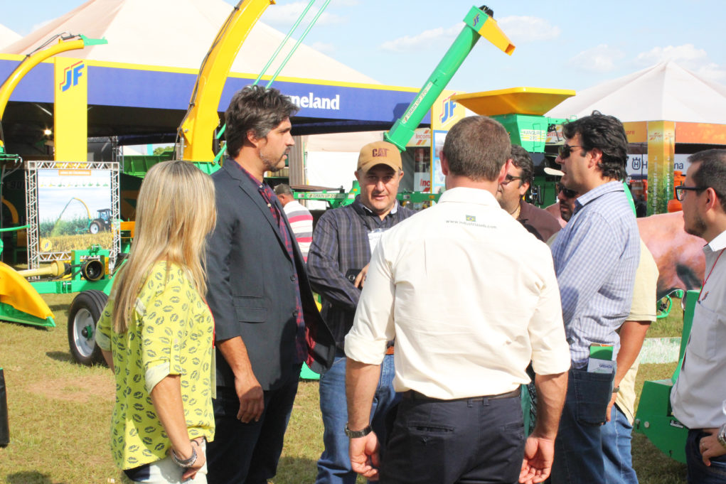 jf-maquinas-e-leo-chaves-agrishow 2018