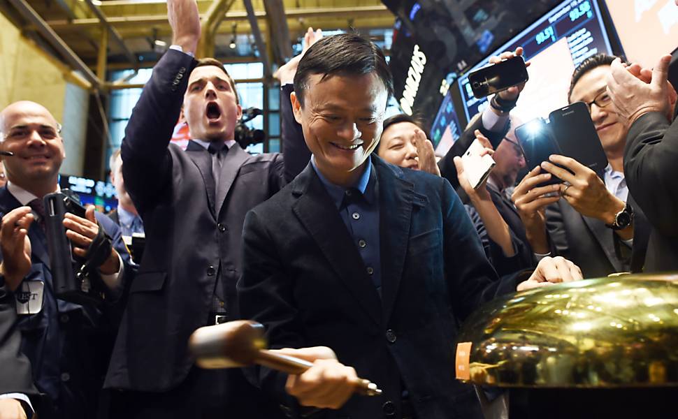 Jack Ma após tocar o sino de estreia da Alibaba na Bolsa NYSE, em setembro de 2014