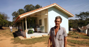 Casa Rural - casa do Sr. Antonio Marciano de Freitas Japira: 06-07-2007 Foto: Carlos Ruggi