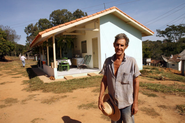Casa Rural - casa do Sr. Antonio Marciano de Freitas Japira: 06-07-2007 Foto: Carlos Ruggi Casa Rural - casa do Sr. Antonio Marciano de Freitas Japira: 06-07-2007 Foto: Carlos Ruggi
