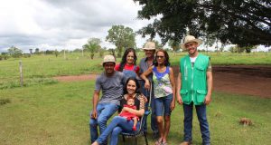 produtor aumenta a produção de leite