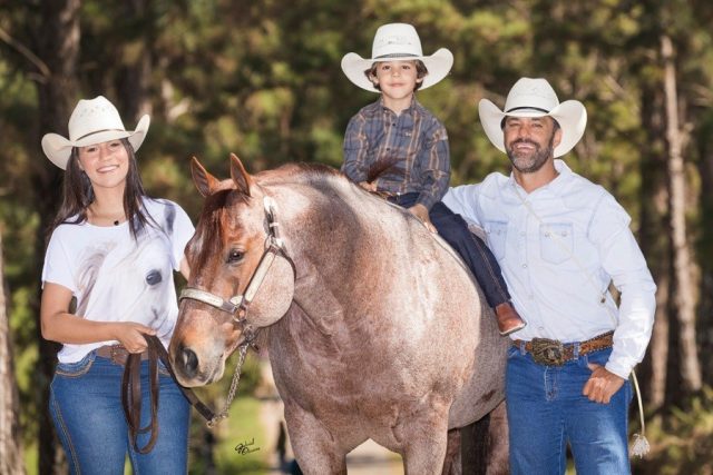 Eleicoes-caco-e-familia-foto-by-Gabriel-Oliveira