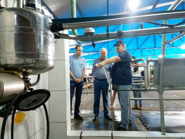 tecnologia na produção de leite
