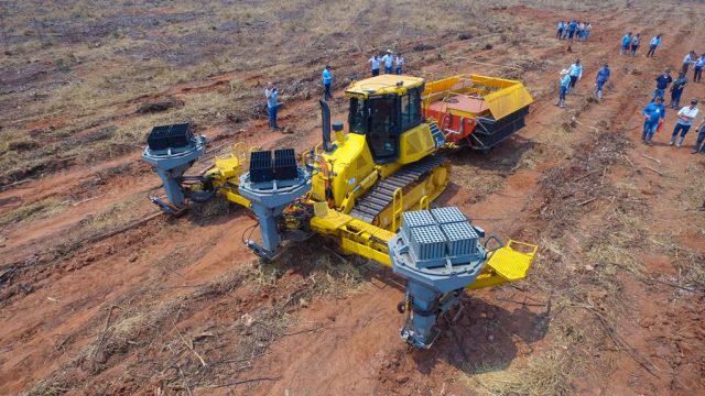 Komatsu D61EM Planter