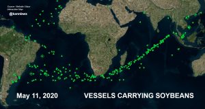 navios carregando soja brasileira em direcao a china