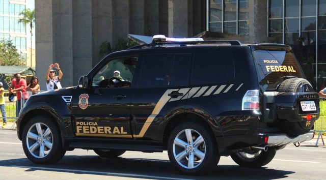 PoliciaFederalMitsubishi