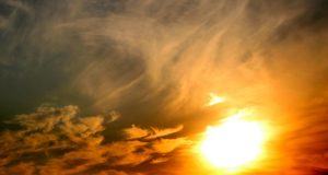 Calor, chuvas de verão e tempestades: veja a previsão do fim de semana