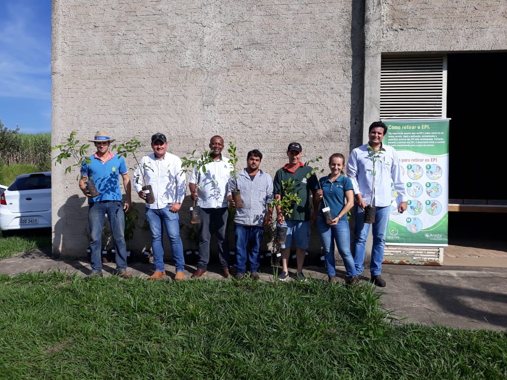 UPL-Projeto-recolhe-200-toneladas-de-embalagens-vazias-de-defensivos-e-distribui-mudas-a-agricultores