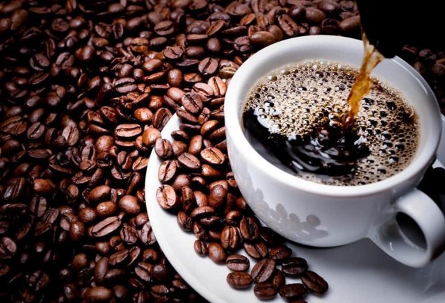 café faz bem ou mal ao coração