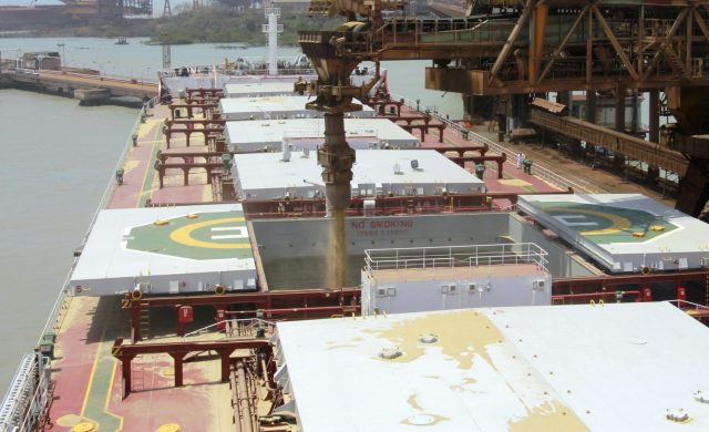 carregamento no porto de itaqui carregamento no porto de itaqui