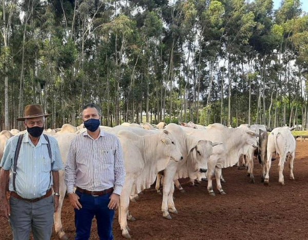 ‘Zebu- Carne de Qualidade’ recebe visita do pecuarista José Humberto Vilela Martins