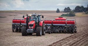 Massey Ferguson apresenta novos tratores MF 6714 e MF 6714R Dyna-4