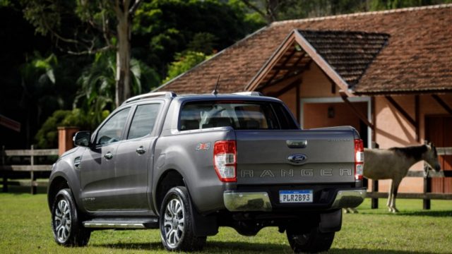 ford fecha fabricas picape