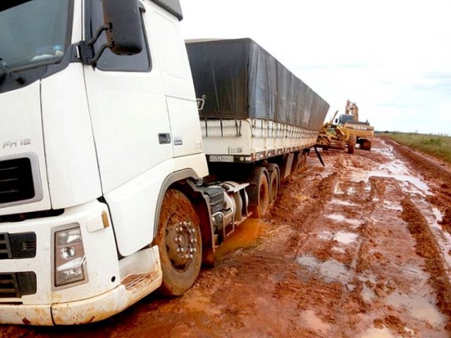 caminhões de soja