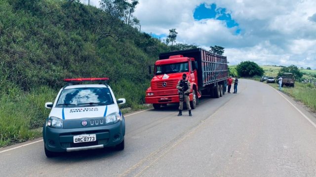 Quatro homens foram presos por furto qualificado e associação criminosa em fazenda no Sul de MG — Foto: Divulgação/Polícia Militar