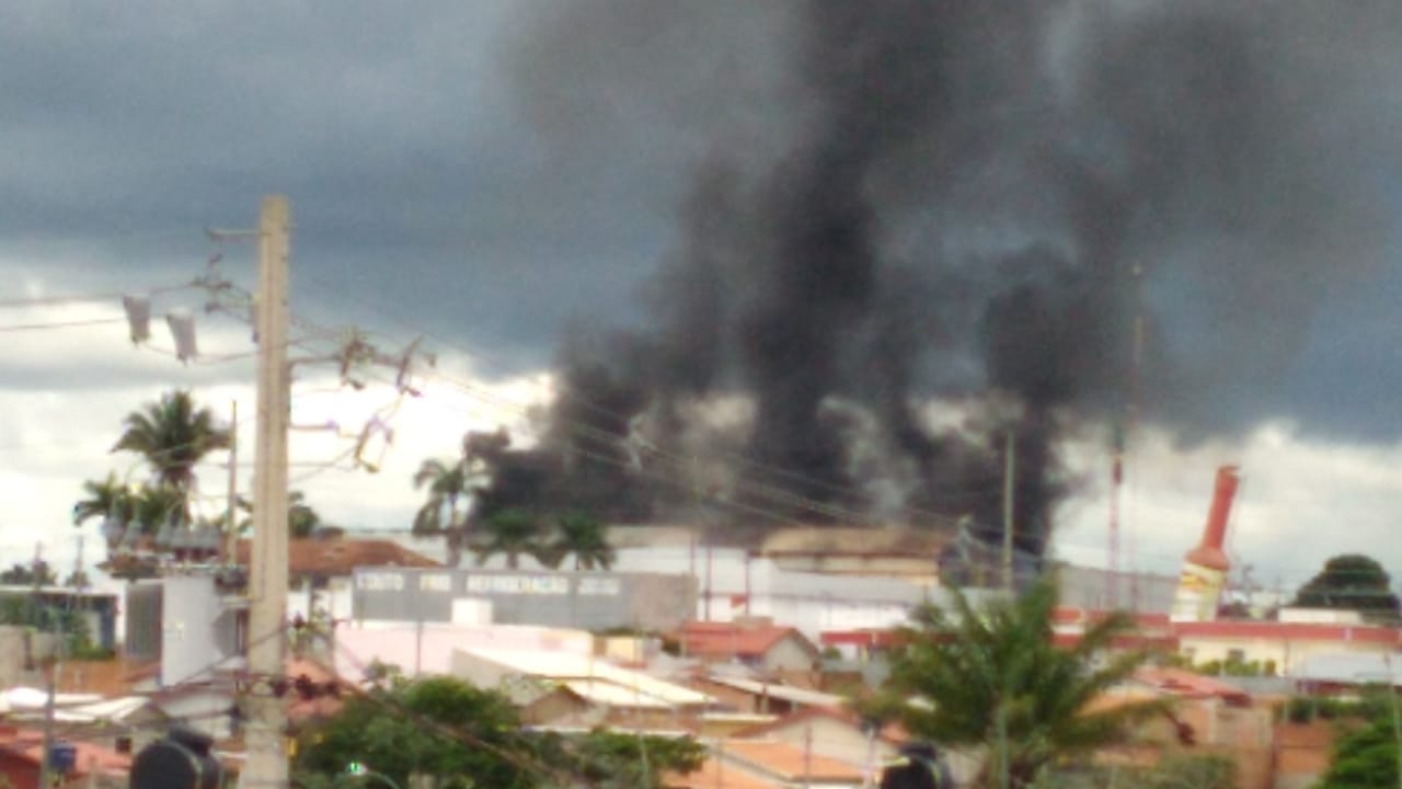 Frigorífico tem princípio de incêndio em Rondônia 1