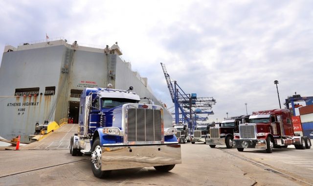 peterbilt-389-2021-dianteira-estatica-porto-paranagua