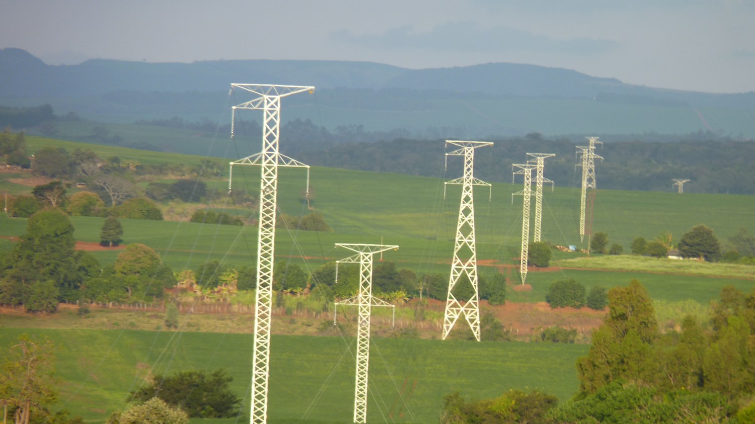 Linhas de transmissão geram indenização ao produtor rural 1