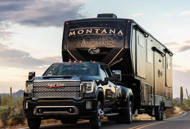 GMC-2021-sierra-1500-Denali-01-986x577