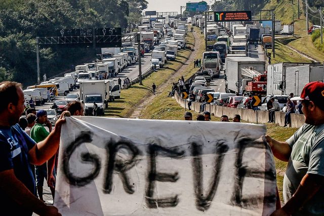 grevecaminhoneiros