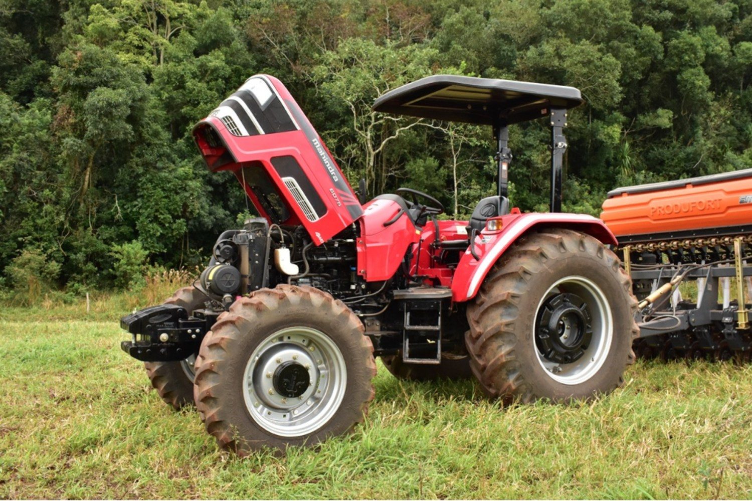 trator mahindra no brasil 1