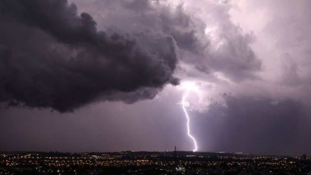 Temporal atinge o Sul hoje: Confira a previsão do tempo