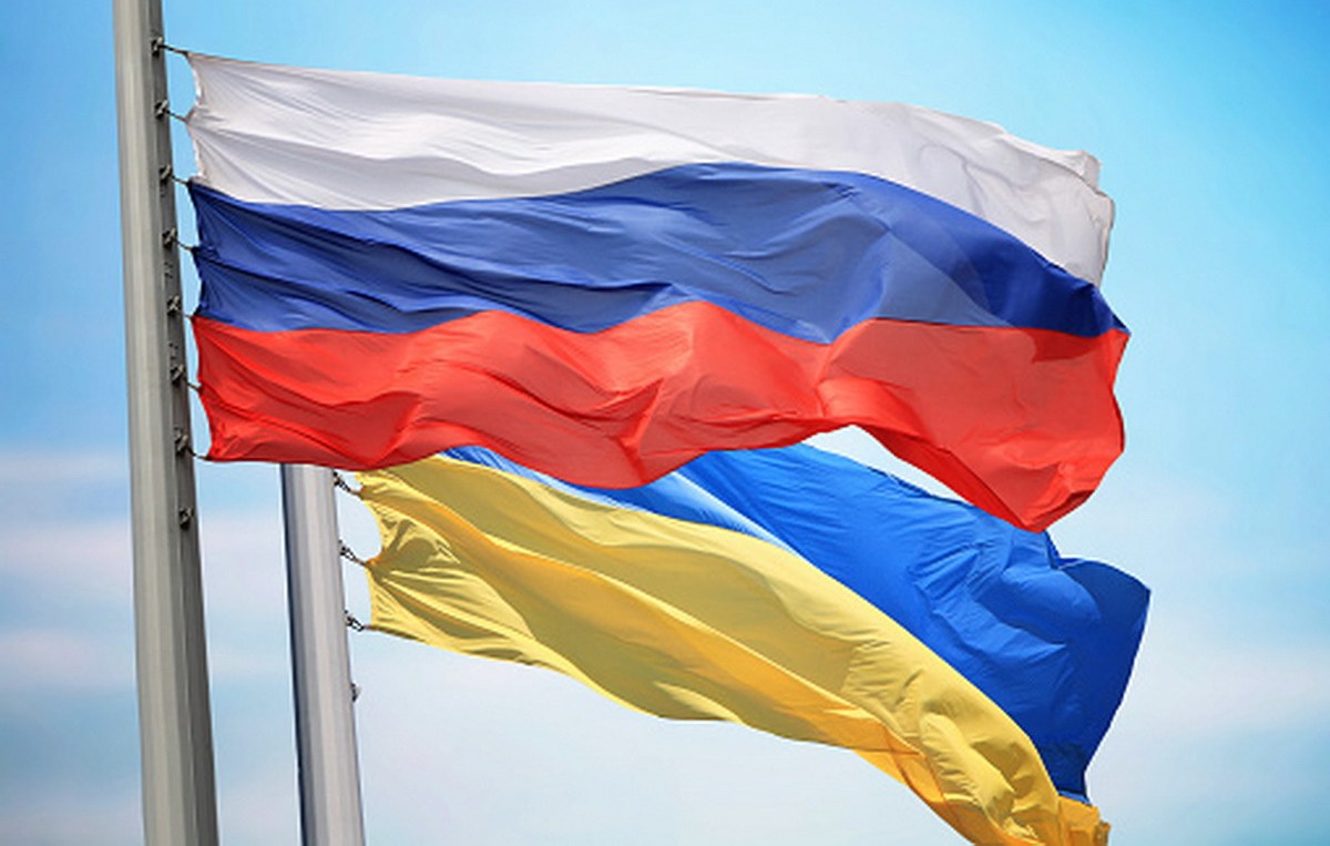 bandeiras da russia e ucrania