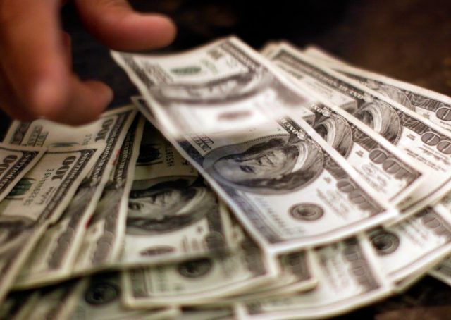dólar