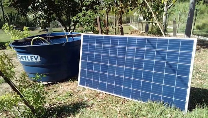 Sistema Anauger Solar instalado no Sítio Embaúba