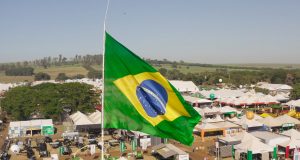 agrishow oficial - fotao aerea 4 bandeira do brasil