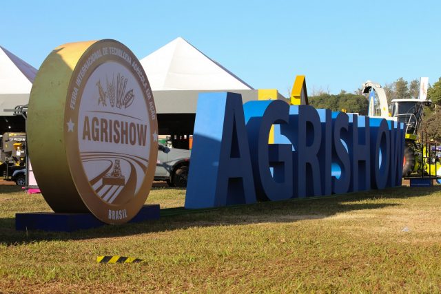 agrishow oficial - logo gigante agrishow oficial - publico corredores 2