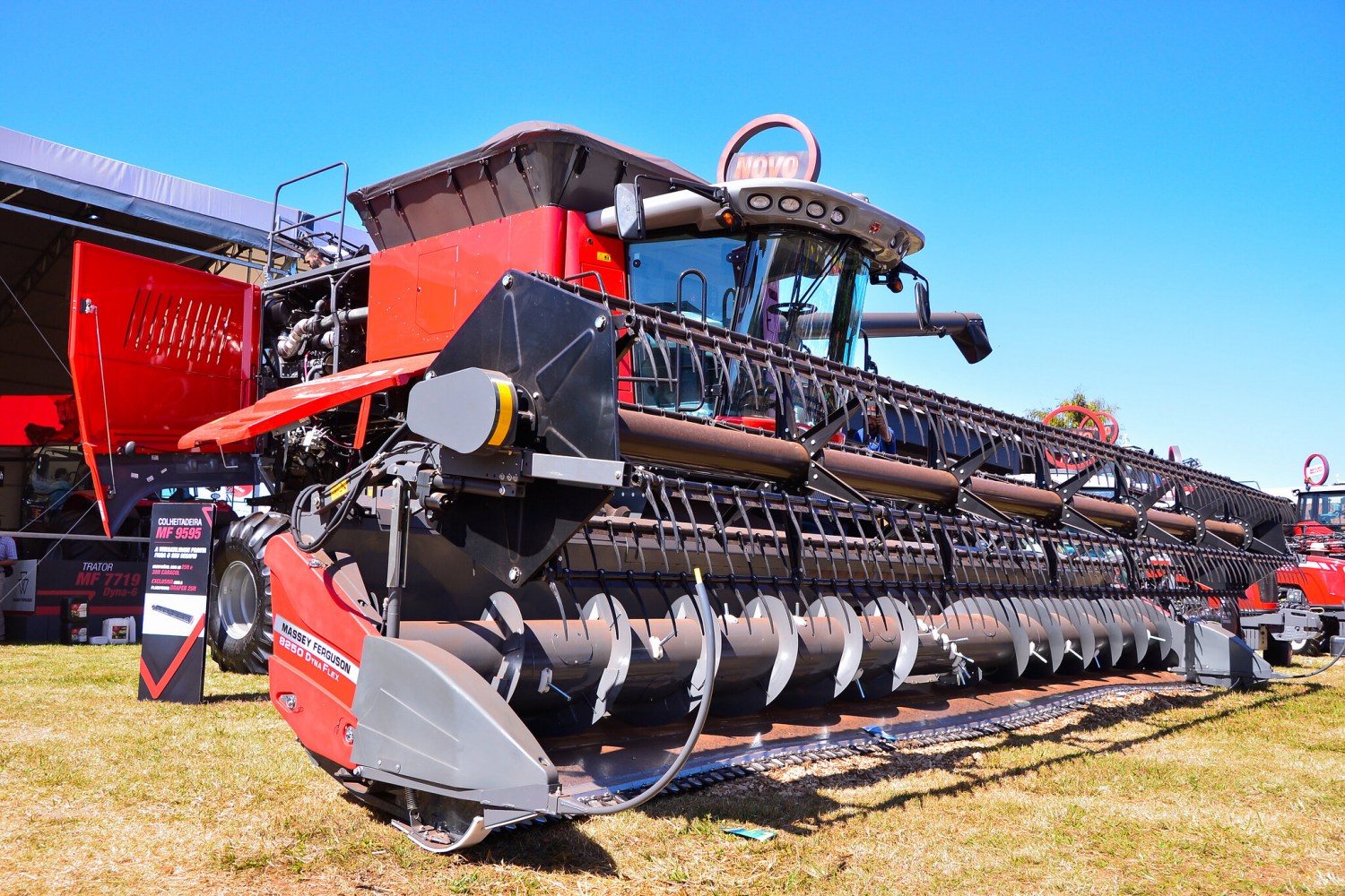 agrishow oficial - maquinas agricolas colhedeira 1