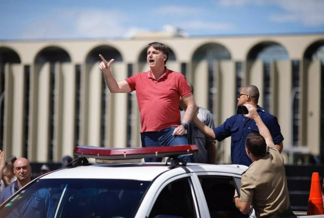 Bolsonaro picape